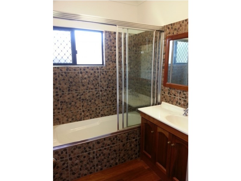 Machans Beach QLD 4878