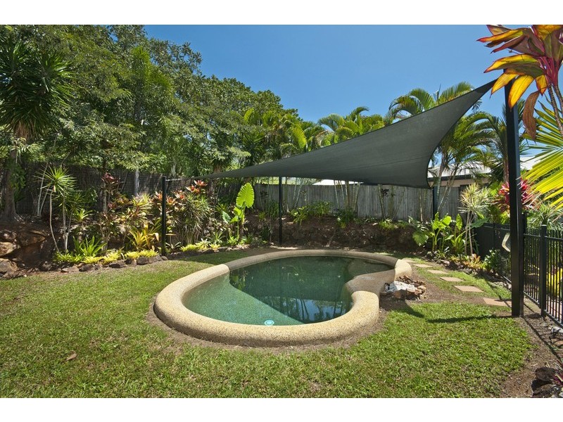 25 Pilosa Street, Redlynch QLD 4870