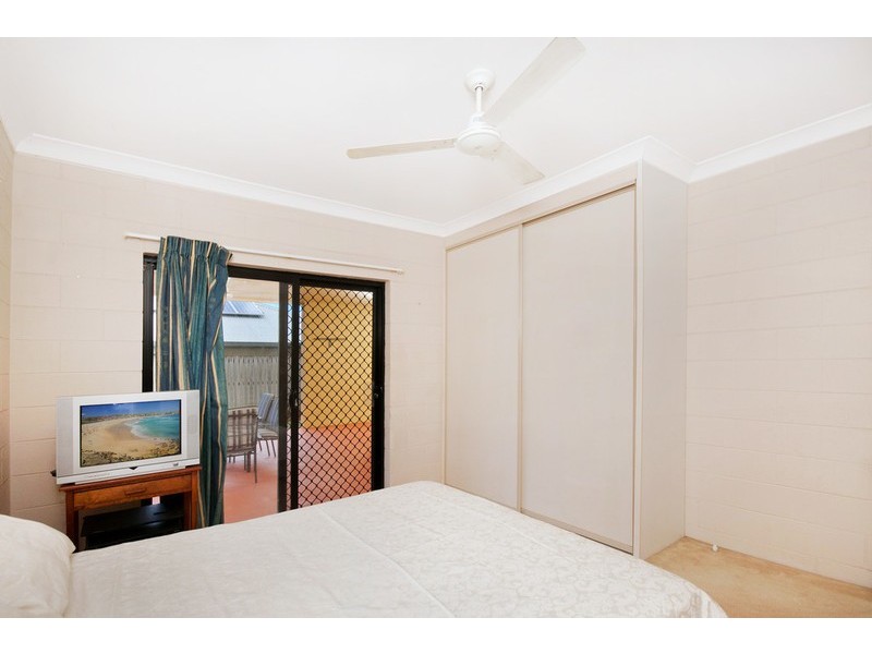 19 Tradewinds Close, Redlynch QLD 4870