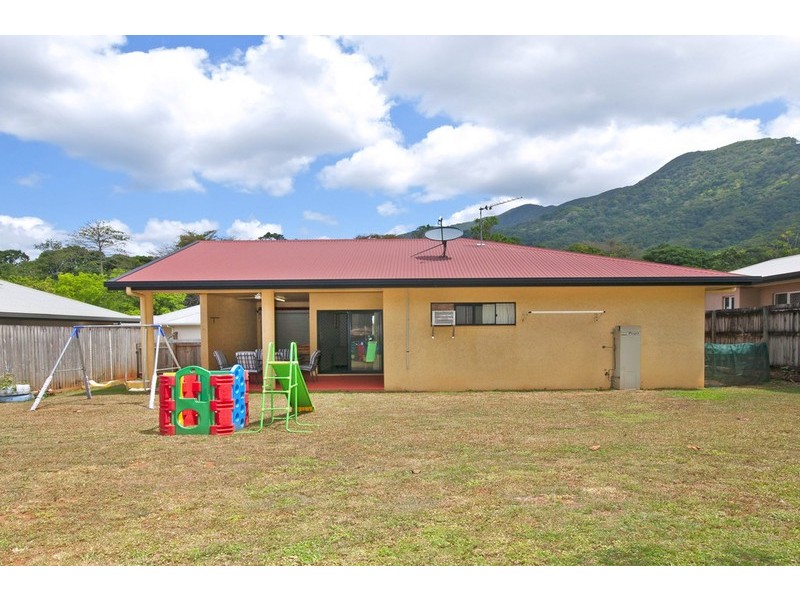 19 Tradewinds Close, Redlynch QLD 4870