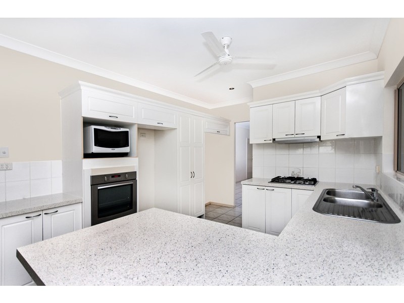 25-27  Runnymede Avenue, Redlynch QLD 4870