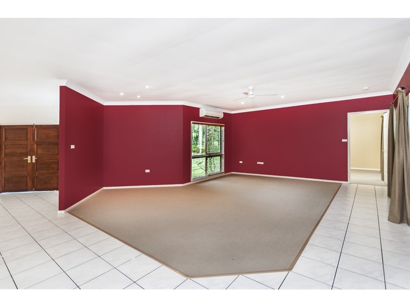 25-27  Runnymede Avenue, Redlynch QLD 4870