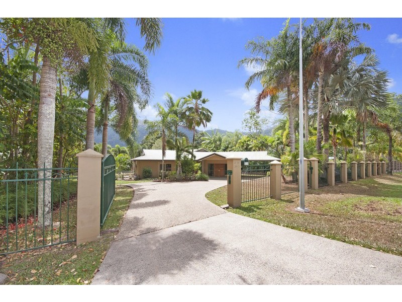 25-27  Runnymede Avenue, Redlynch QLD 4870