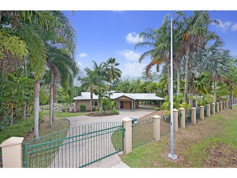 25-27  Runnymede Avenue, Redlynch QLD 4870