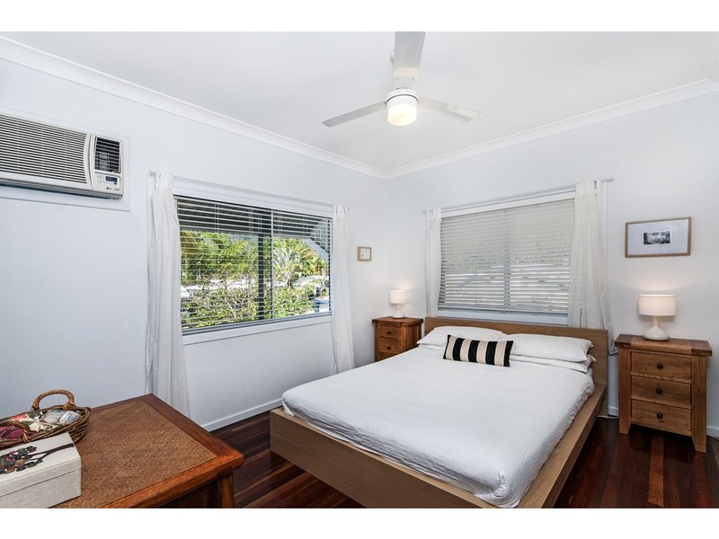 6 Baway Close, Caravonica QLD 4878