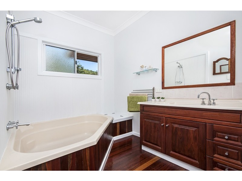 6 Baway Close, Caravonica QLD 4878