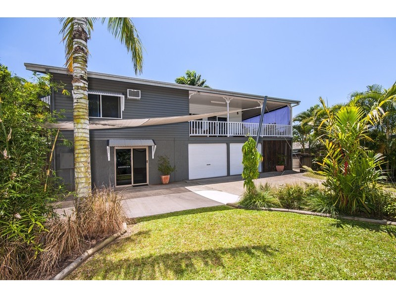 6 Baway Close, Caravonica QLD 4878