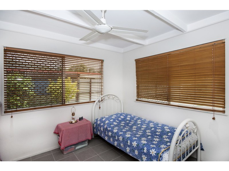 10 Valmadre Street, Caravonica QLD 4878