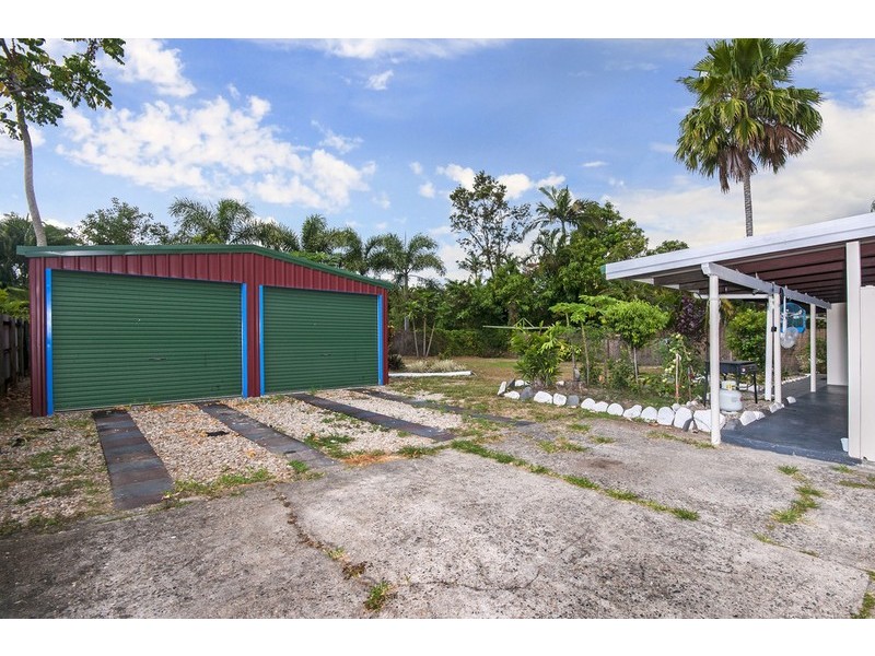 10 Valmadre Street, Caravonica QLD 4878