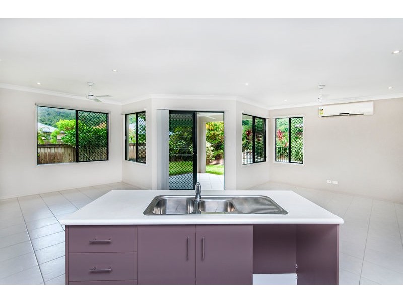 98 Xavier Herbert Drive, Redlynch QLD 4870