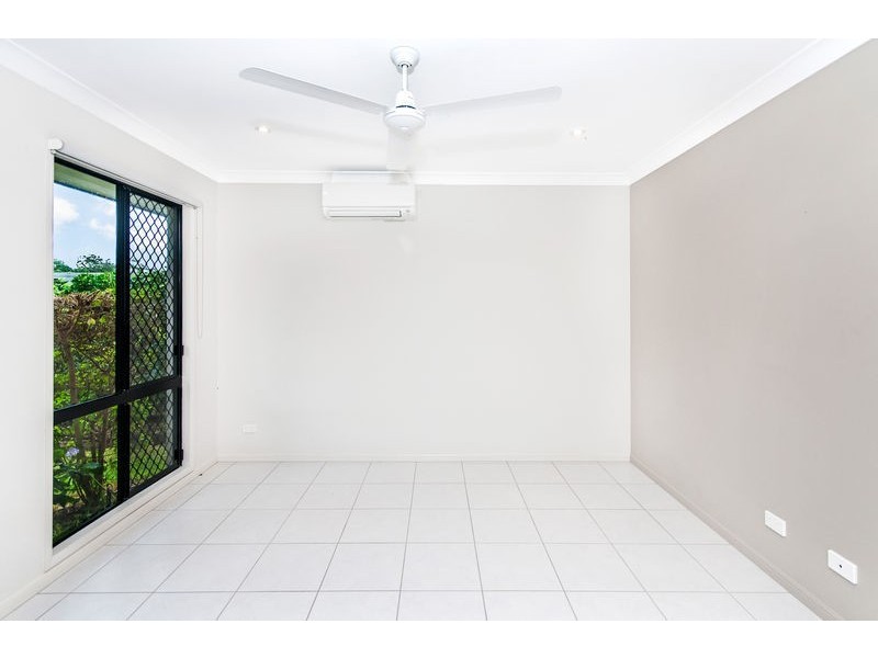 98 Xavier Herbert Drive, Redlynch QLD 4870