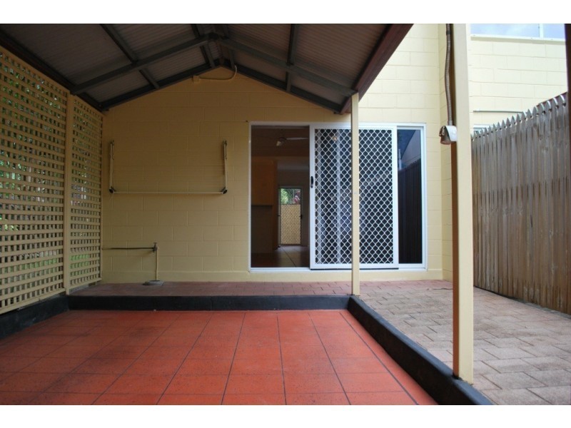 9/3-5 Tenni Street, Redlynch QLD 4870