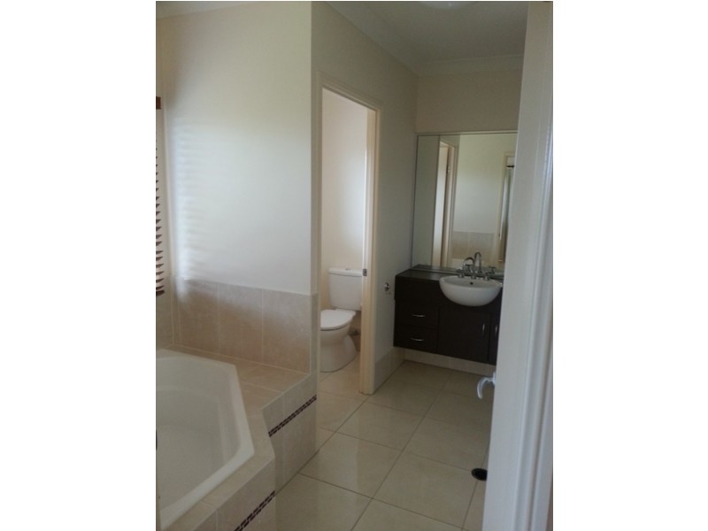 Redlynch QLD 4870