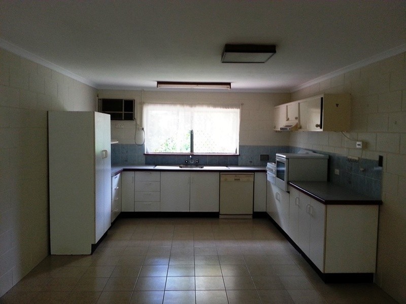 Holloways Beach QLD 4878