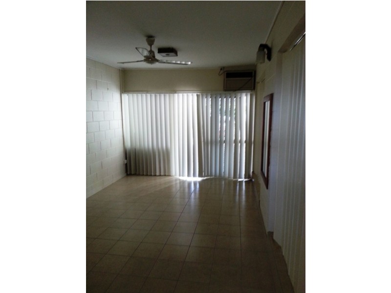 Holloways Beach QLD 4878