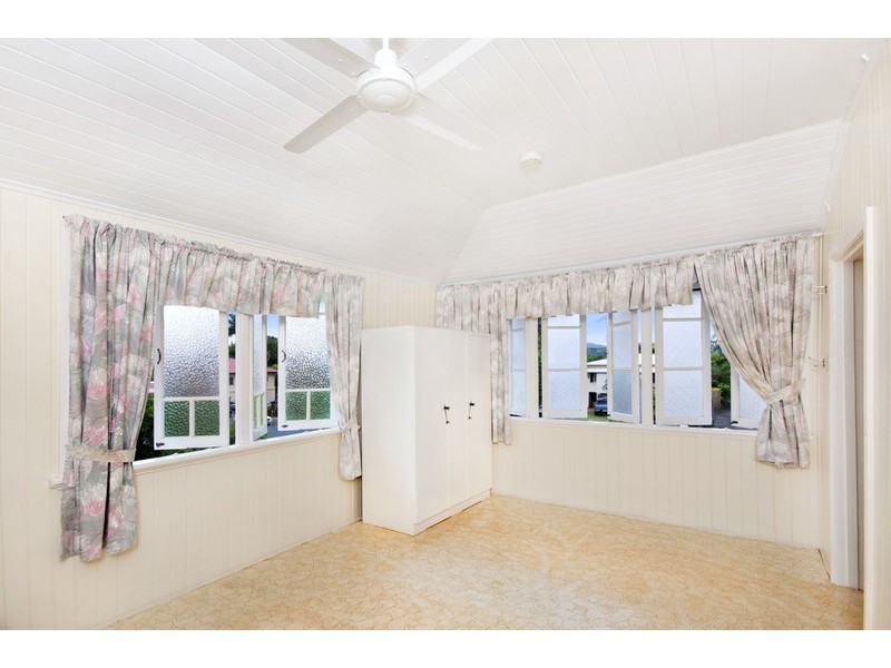 Redlynch QLD 4870