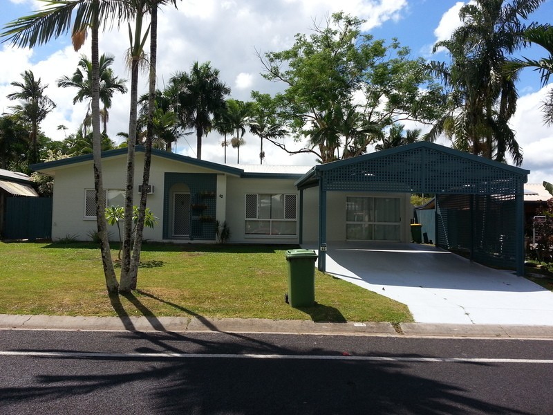 42 Adam Drive, Brinsmead QLD 4870