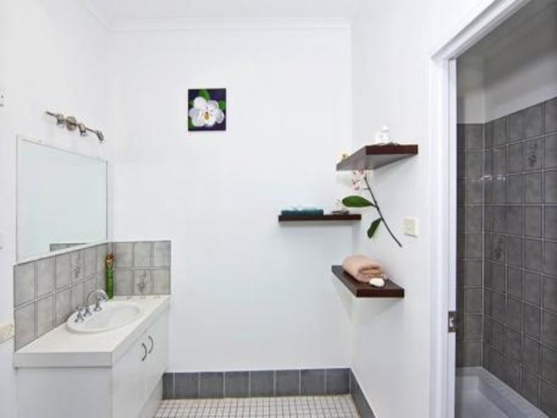 42 Adam Drive, Brinsmead QLD 4870