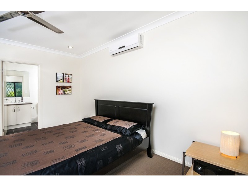 23 William Hickey Street, Redlynch QLD 4870