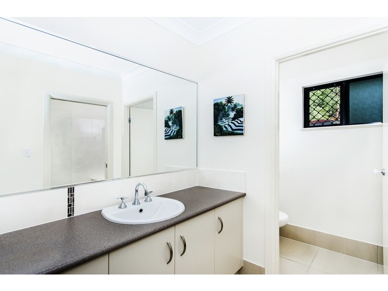 23 William Hickey Street, Redlynch QLD 4870