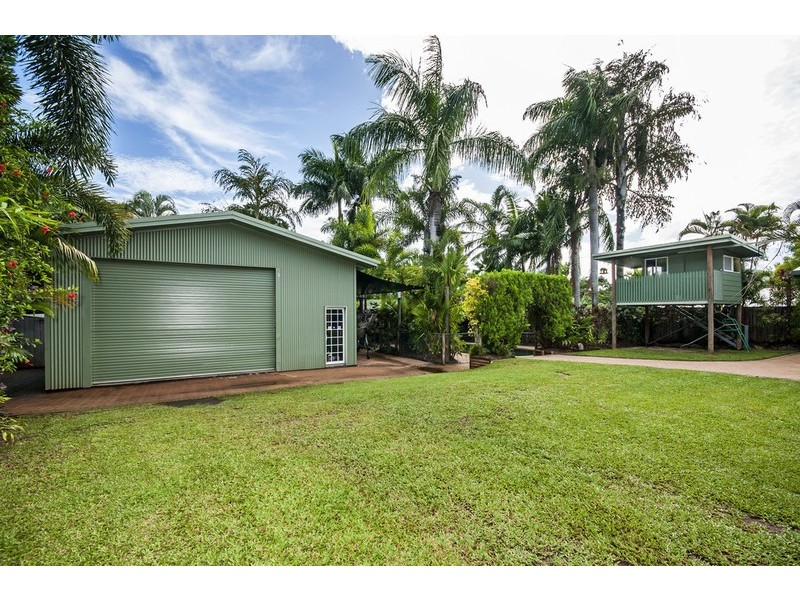 4 Ebony Street, Redlynch QLD 4870