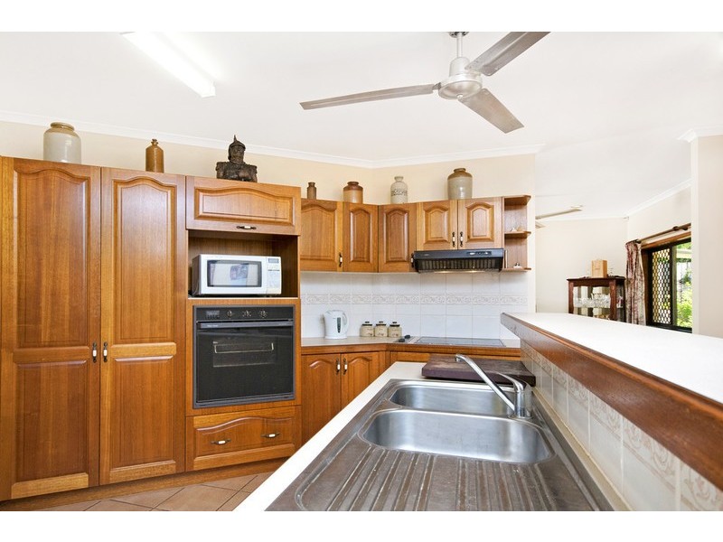 4 Ebony Street, Redlynch QLD 4870