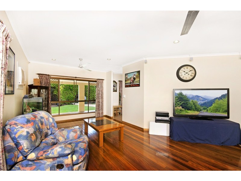 4 Ebony Street, Redlynch QLD 4870