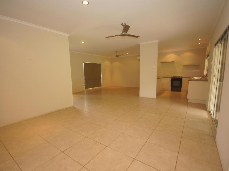 40  Ebony Street, Redlynch QLD 4870