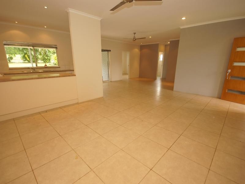 40  Ebony Street, Redlynch QLD 4870