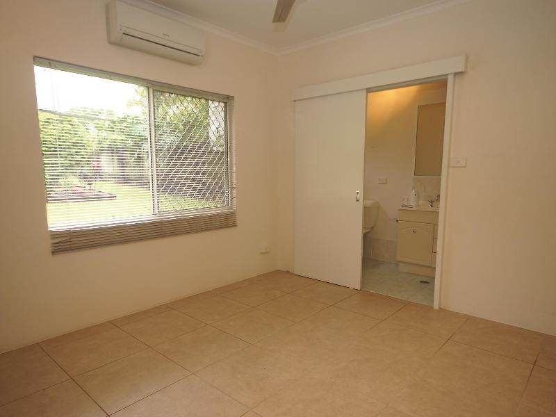 40  Ebony Street, Redlynch QLD 4870