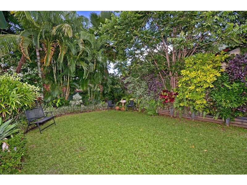 2 Russellia Street, Redlynch QLD 4870