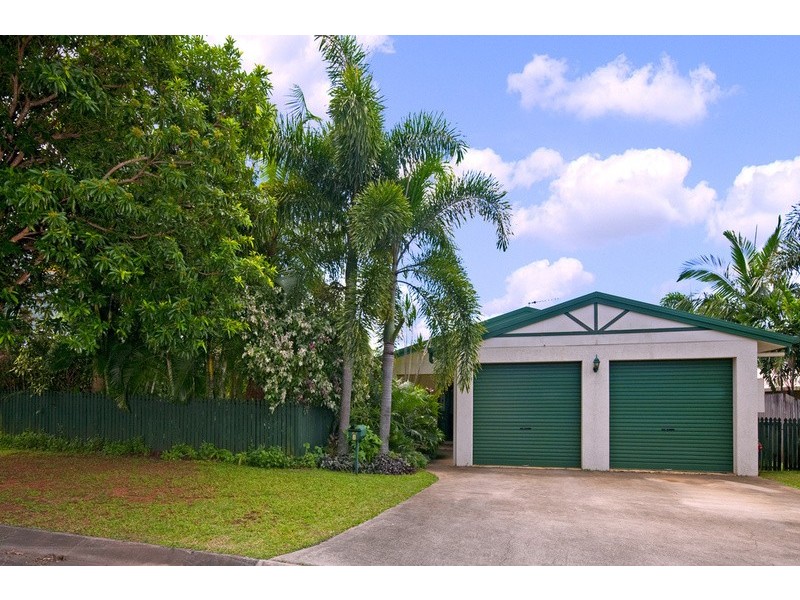 2 Russellia Street, Redlynch QLD 4870