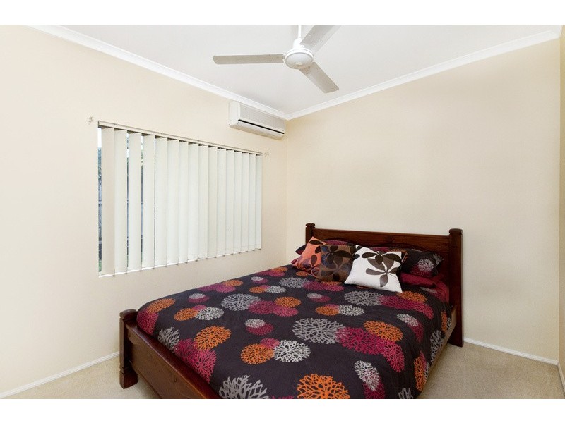 9 Tradewinds Close, Redlynch QLD 4870