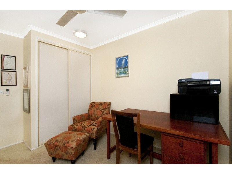 9 Tradewinds Close, Redlynch QLD 4870