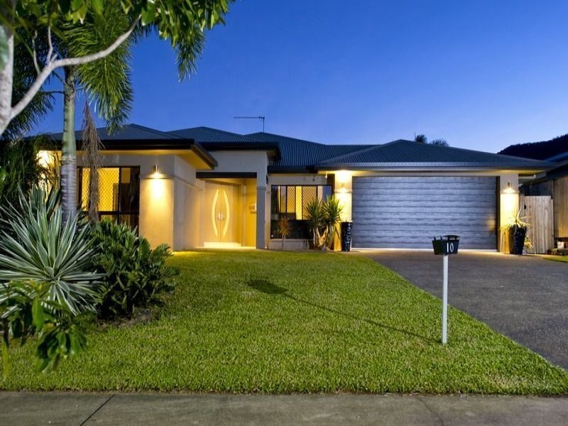 10 Hodkinson Street, Redlynch QLD 4870