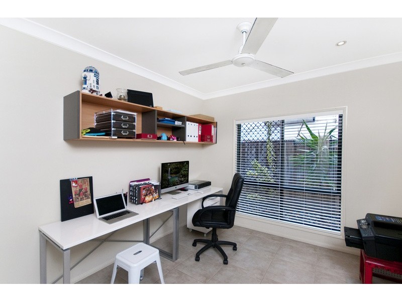 10 Hodkinson Street, Redlynch QLD 4870