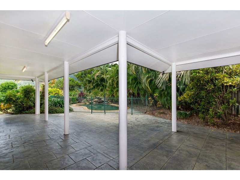 28 Satinash Close, Redlynch QLD 4870