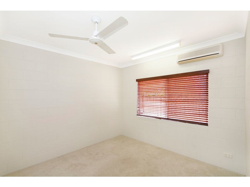 28 Satinash Close, Redlynch QLD 4870