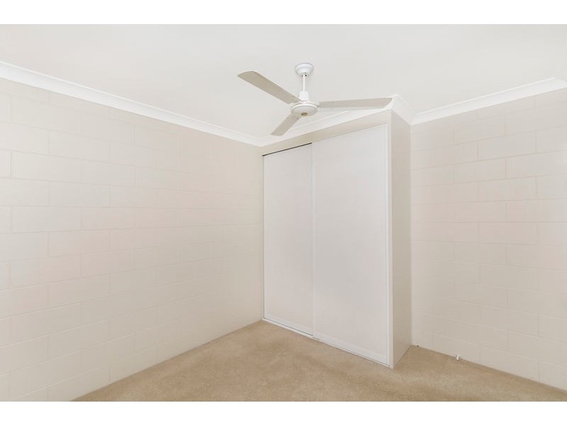 28 Satinash Close, Redlynch QLD 4870