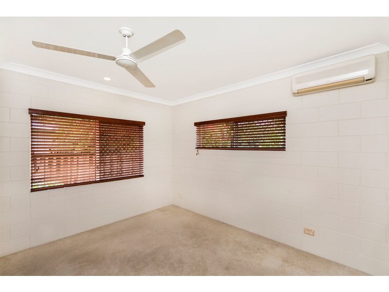 28 Satinash Close, Redlynch QLD 4870