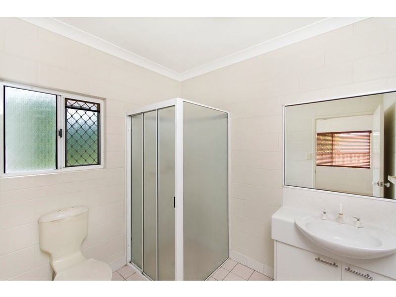 28 Satinash Close, Redlynch QLD 4870