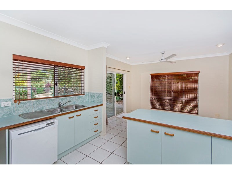 28 Satinash Close, Redlynch QLD 4870