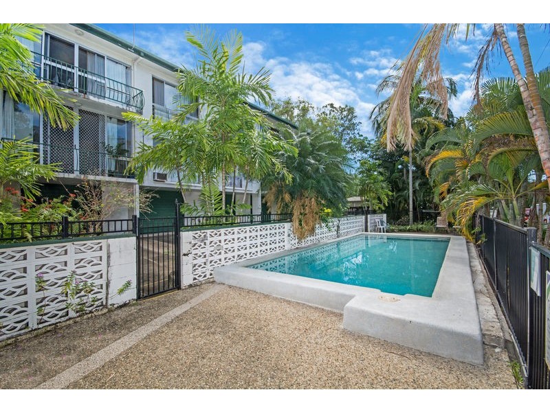 7/9-11 Bouganvillea Street, Holloways Beach QLD 4878