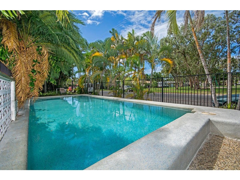 7/9-11 Bouganvillea Street, Holloways Beach QLD 4878