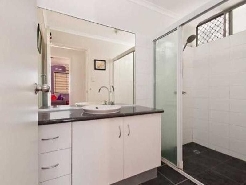 Mooroobool QLD 4870