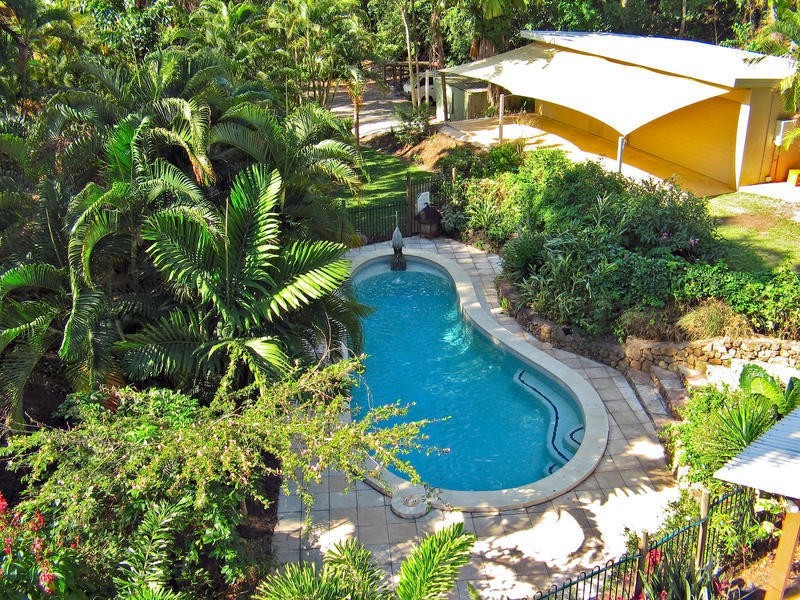 1 Hythe Street, Kamerunga QLD 4870