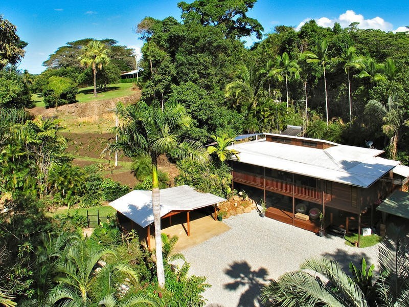 1 Hythe Street, Kamerunga QLD 4870