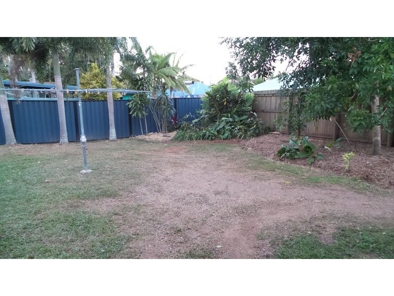 Whitfield QLD 4870