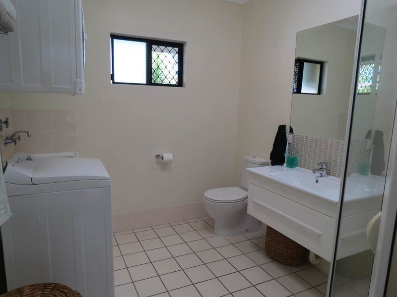 Stratford QLD 4870