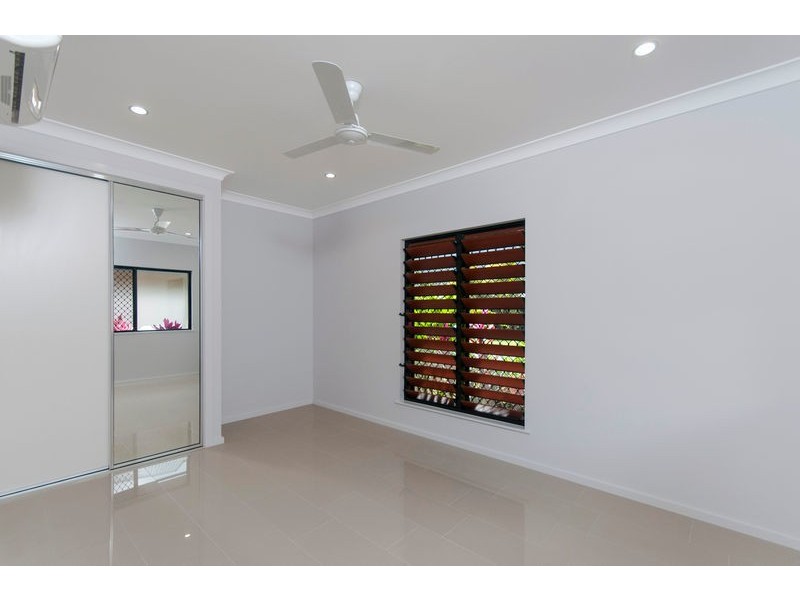 24 McBride Street, Redlynch QLD 4870